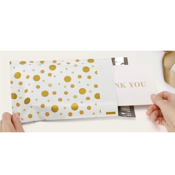 50ct~ 6x9” ~ Poly Mailer Bags 🫥🆕🫥
50ct Free Thank You Stickers. - Picture 6 of 9